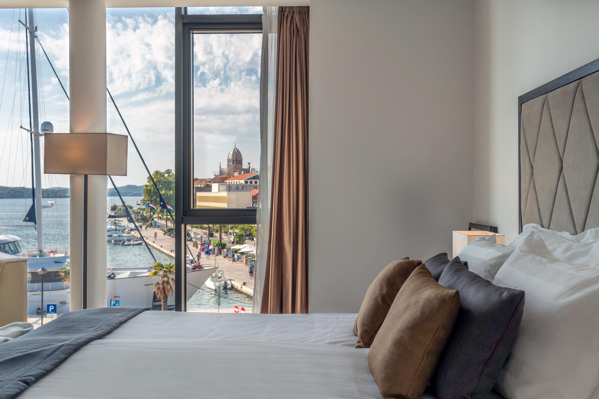 Bellevue Superior City Hotel Šibenik Dış mekan fotoğraf
