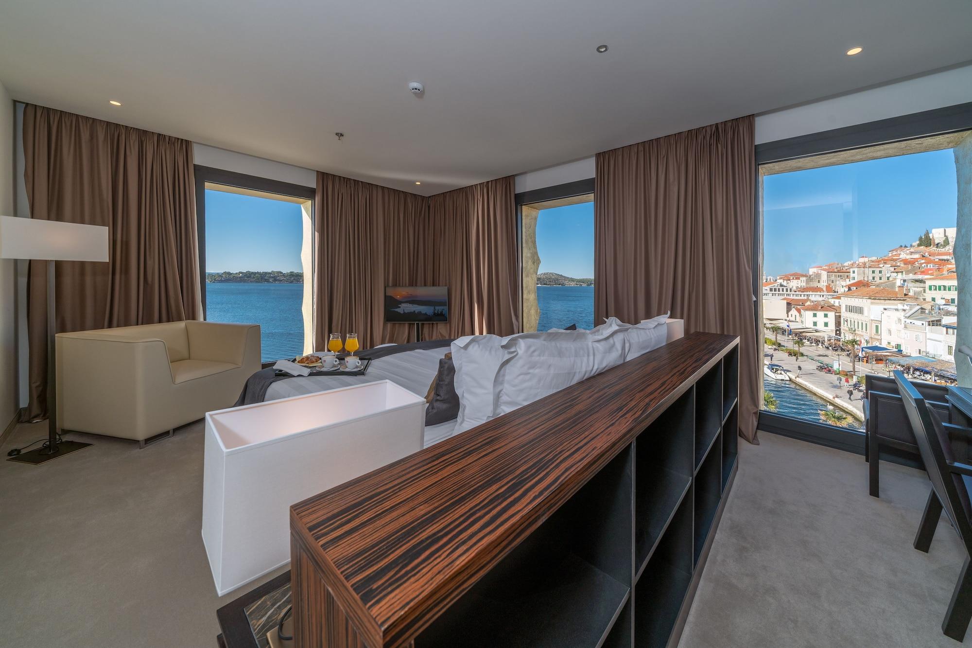 Bellevue Superior City Hotel Šibenik Dış mekan fotoğraf