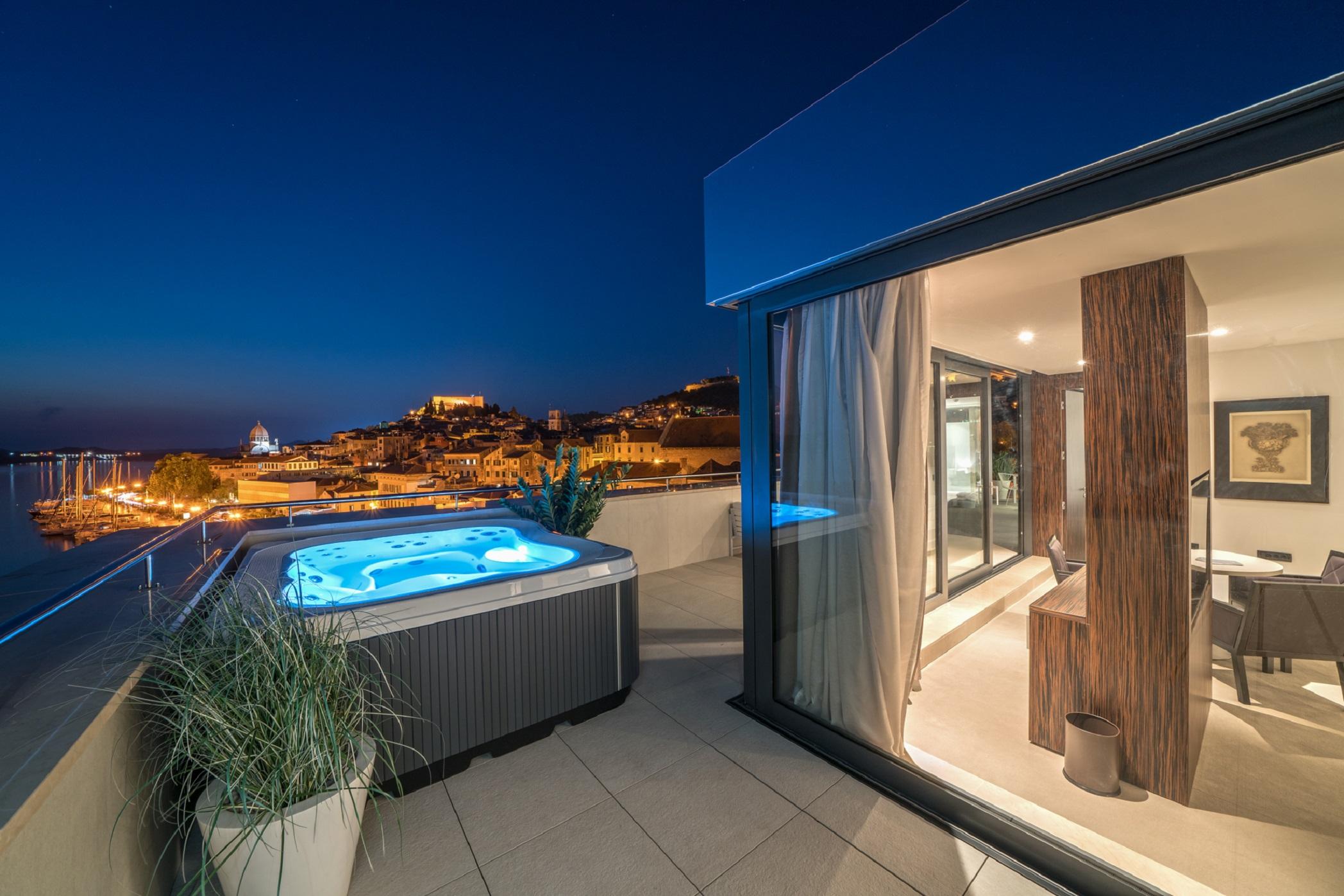 Bellevue Superior City Hotel Šibenik Dış mekan fotoğraf